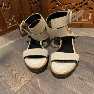 NWOT Aquatalia weatherproof Italian suede sandals - size 9.5
